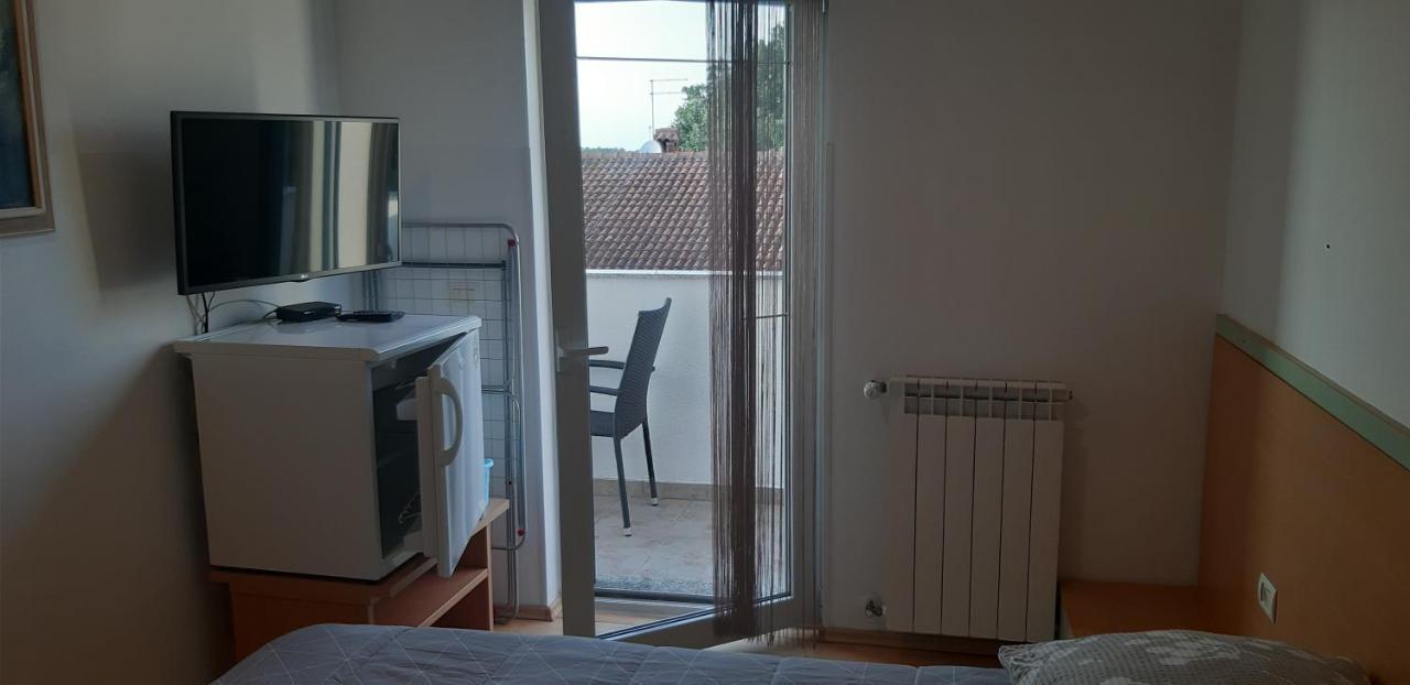 Apartments & Rooms Villa Adamovic Ουμάγκ Εξωτερικό φωτογραφία